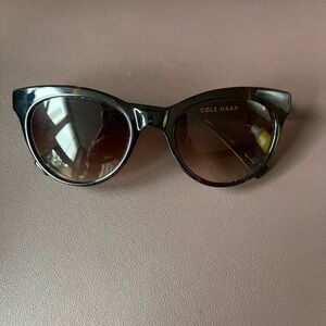 💕 Cole Haan Tortoise Women’s sunglasses